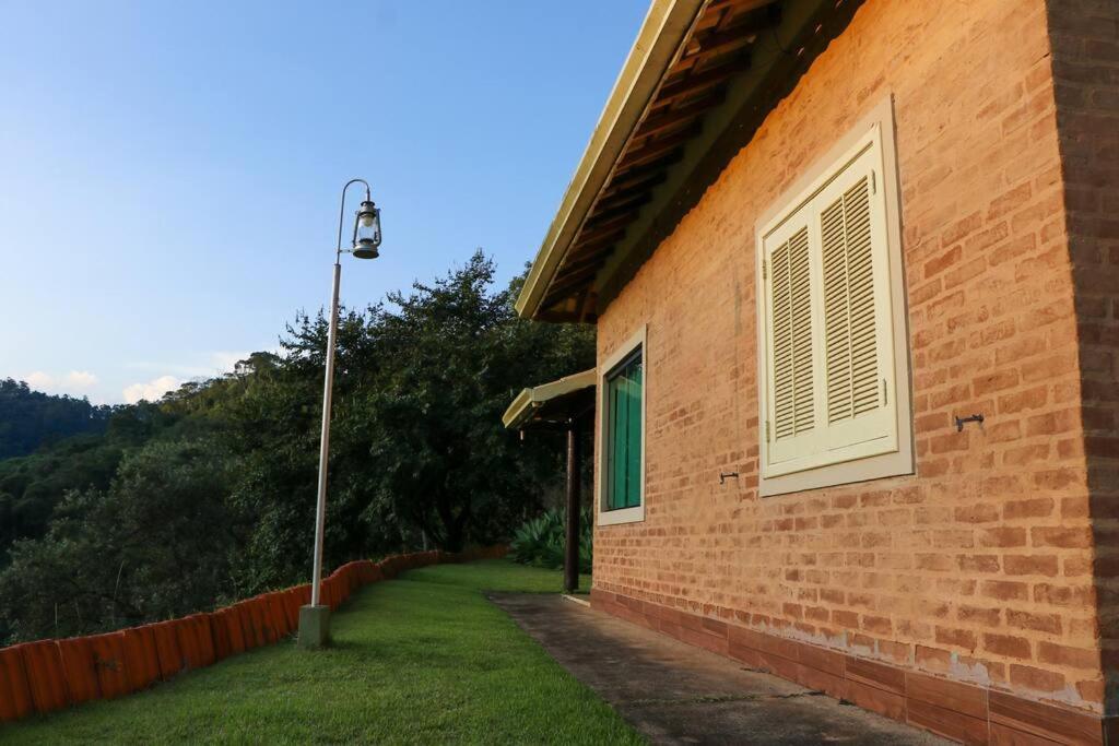 Recanto Dos Beija Flores, Chale Lantana C Monte Alegre do Sul Exterior photo